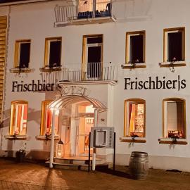 Frischbier's Gästezimmer，位于Schmelz-Primsweiler的酒店
