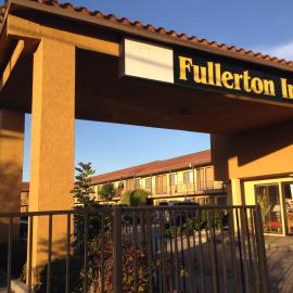 Fullerton Inn，位于福乐顿市的酒店