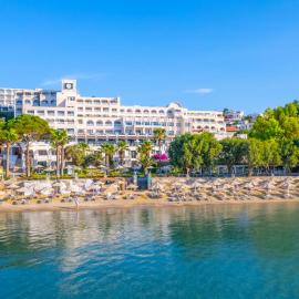 Azka Hotel，位于博德鲁姆的酒店