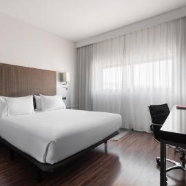 Exe Zizur Pamplona，位于济祖尔·梅约的酒店