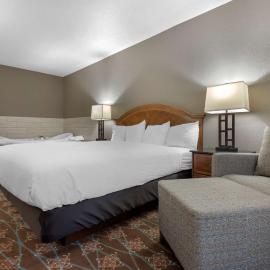 Best Western University Inn，位于伊萨卡的酒店