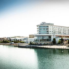 Waterfront Southport Hotel，位于绍斯波特的酒店