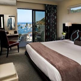 Aurora Hotel，位于阿瓦隆的酒店