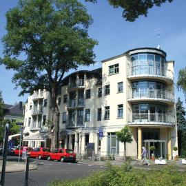 Hotel Am Blauen Wunder，位于德累斯顿的酒店
