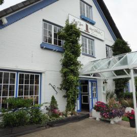 Hotel zum alten Torfkahn,位于奥斯特霍尔茨-沙姆贝克的酒店