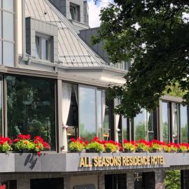 All Seasons Residence Design Hotel - Free parking，位于索非亚的酒店