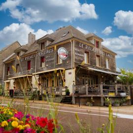 Le Relais des Lacs Bourgogne Morvan，位于Planchez的酒店