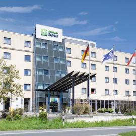 Holiday Inn Express Frankfurt Airport by IHG，位于默费尔登-瓦尔多夫的酒店