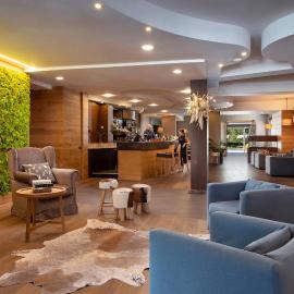 Sport Village Hotel & Spa，位于桑格罗堡的酒店
