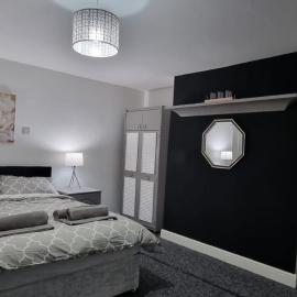 Ultra-Fine APARTMENTS in CENTRAL HALIFAX，位于哈利法克斯的酒店