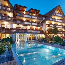 Erfurths Bergfried Ferien & Wellnesshotel，位于欣特察尔滕的酒店