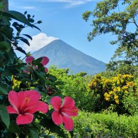 El Encanto Garden Hotel，位于Santa Cruz的酒店