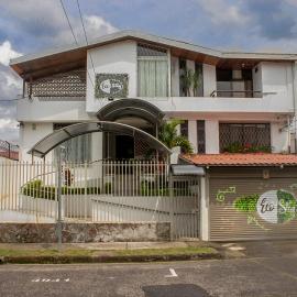 Eco Stay Hostel，位于圣何塞的酒店
