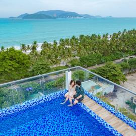 Azura Gold Hotel & Apartment,位于芽庄的酒店