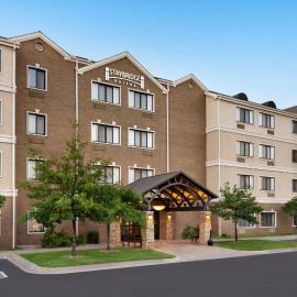 Staybridge Suites Oklahoma City-Quail Springs by IHG,位于The Village的酒店