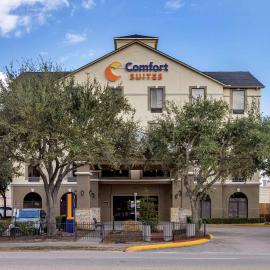 Comfort Suites Houston near Medical Center- NRG Stadium，位于休斯顿的酒店