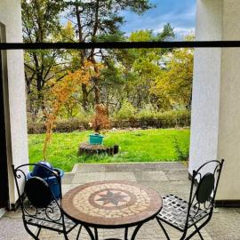 Schöne Ferienwohnung mit Waldblick in Dillenburg，位于迪伦堡的酒店