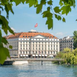 Four Seasons Hotel des Bergues Geneva，位于日内瓦的酒店