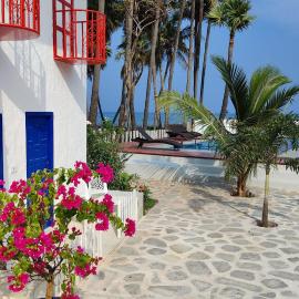 Greek Bay，位于黎明之村的酒店