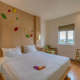 Ascent Hotel & Cafe Malang,位于玛琅的酒店