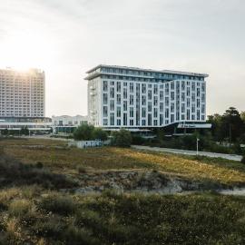 aja Warnemünde，位于瓦尔内明德的酒店