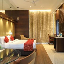Hotel Gurudev Grand,位于卡延的酒店