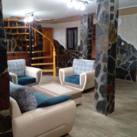 Sweetnight，位于梅斯蒂亚的酒店