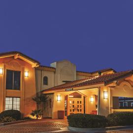 La Quinta Inn by Wyndham Midland，位于米德兰的酒店