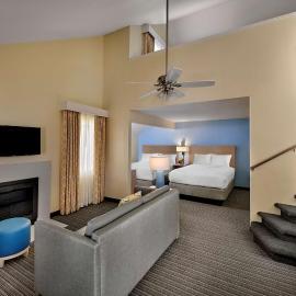 Sonesta ES Suites Providence - Airport，位于沃里克的酒店