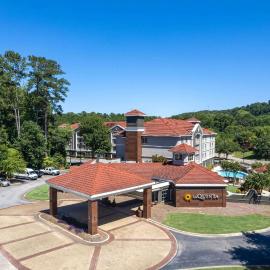 La Quinta by Wyndham Birmingham Hoover，位于胡佛的酒店