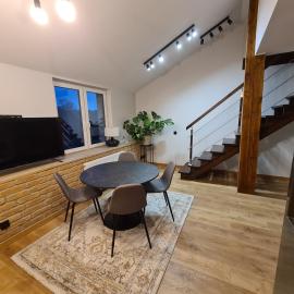 Apartamenty Osmolice w Dęblinie，位于登布林的酒店