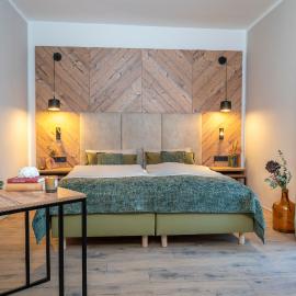 Feinheit Hotel & Restaurant, Tor zu Hunsrück und Mittelrhein! Mit Sauna Hot Tub und Gartensuite,位于哈尔森巴赫的酒店