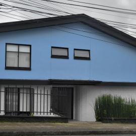 Casa Azul - Apartamentos Amoblados -，位于马尼萨莱斯的酒店