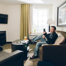 Candlewood Suites - Dumfries - Quantico by IHG，位于邓弗里斯的酒店