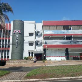 Carlton Plaza Torre，位于阿拉沙的酒店