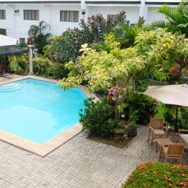 Red Knight Gardens,位于达沃市的酒店