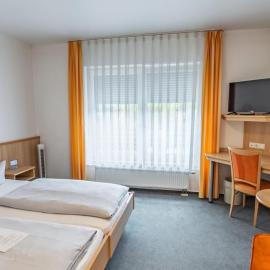 Hotel-Gasthof zum Ritter，位于哈斯默斯海姆的酒店