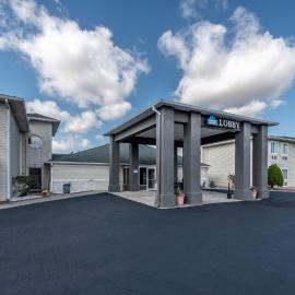 American Inn & suites，位于敦提的酒店