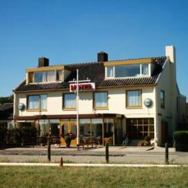 Badhotel Zeecroft，位于滨海韦克的酒店