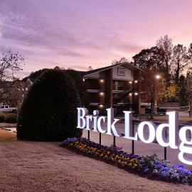Brick Lodge Atlanta/Norcross,位于诺克罗斯的酒店