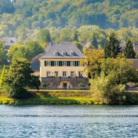 Wein- und Landhaus S A Prüm