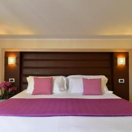 Hotel Rosignano，位于罗西尼亚诺－索尔瓦伊的酒店