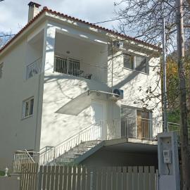 Villa Eva I，位于Nédhousa的酒店