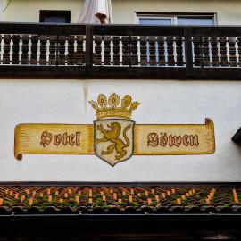 Hostel zum Löwen，位于托特莫斯的酒店