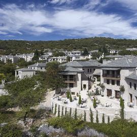 MounTrace Suites & SPA,位于莫诺登德里的酒店