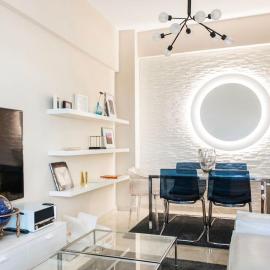 Lux Beach Apartment，位于瓦里的酒店