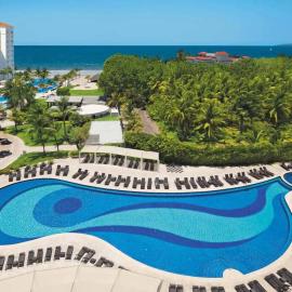 8th Floor Villa Magna Condo，位于新巴利亚塔的酒店