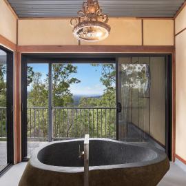 Gold Coast Tree Houses，位于Neranwood的酒店
