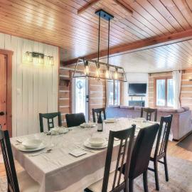 Hjort cottage - 4 Bedrooms 9 people 2 bathrooms，位于La Macaza的酒店