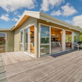 Onemana Lookout - Onemana Holiday Home，位于Opoutere的酒店